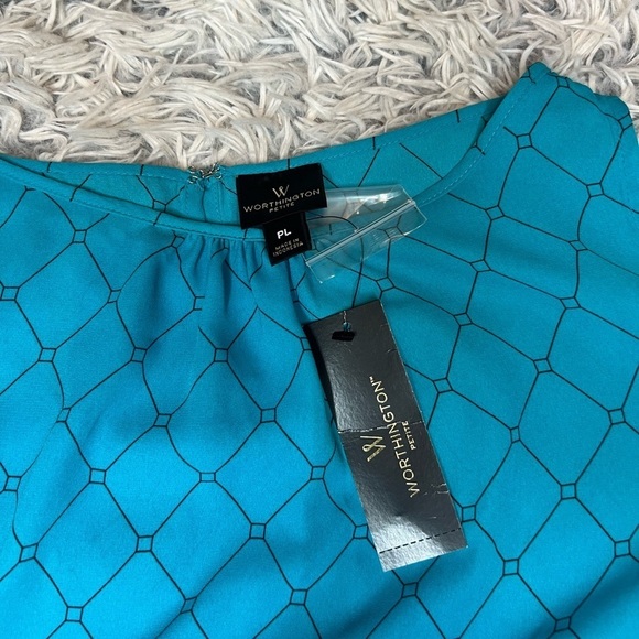 Worthington cold shoulder petite top - Picture 2 of 3